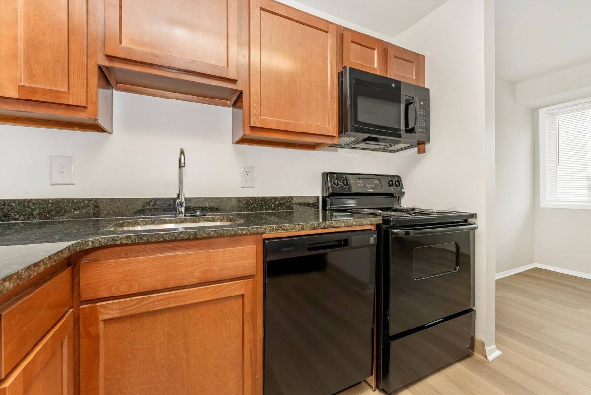 Apartment for rent at 55 Manor Dr, Hagerstown, MD 21740