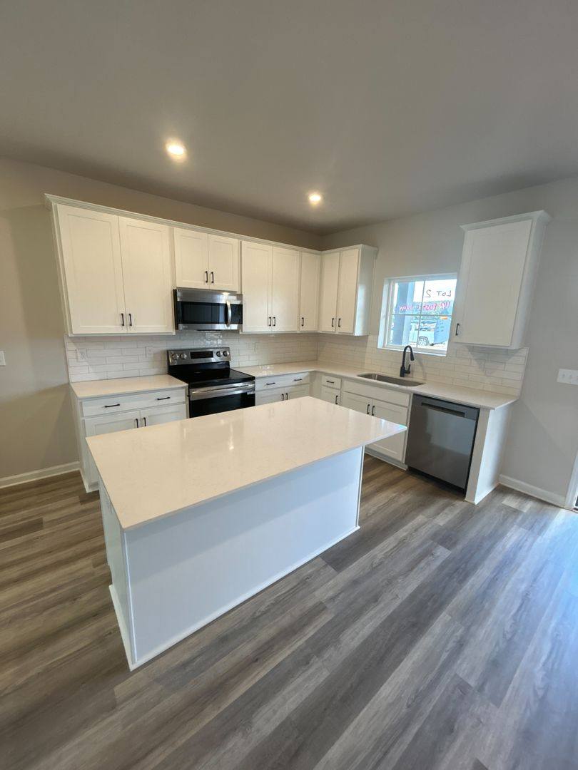 Townhouse for rent at 748 Indian Creek Rd, Huntsville, AL 35806