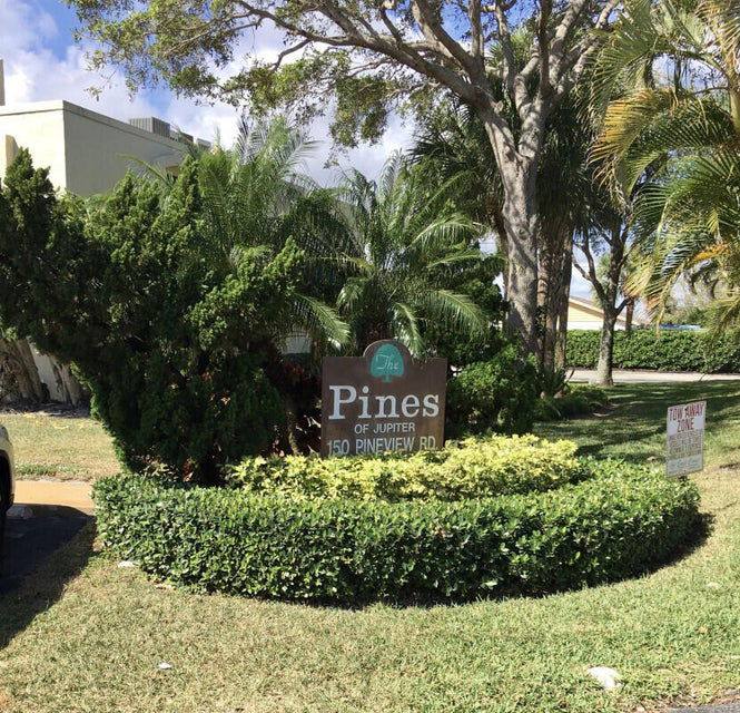 Apartment for rent at 150 Pineview Rd, Jupiter, FL 33469