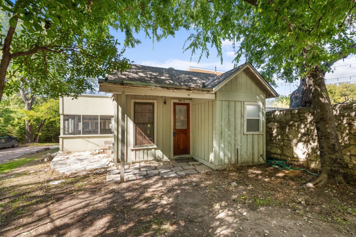 Apartment for rent at 2810 San Pedro St, Austin, TX 78705