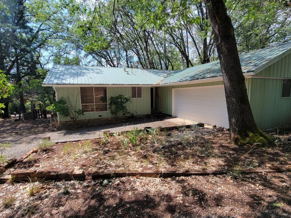 House for rent at 1130-A E Weaver Creek Rd, Weaverville, CA 96093