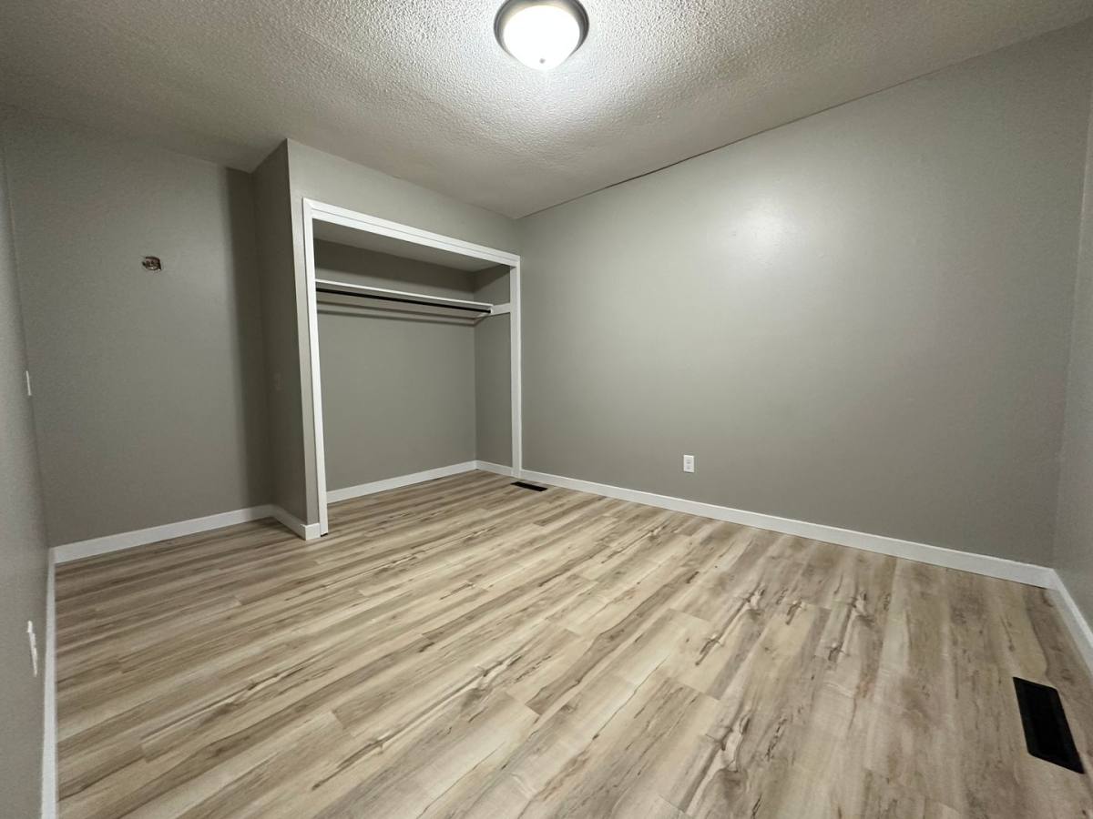 Apartment for rent at 322 S Washington St, Hudson, IA 50643