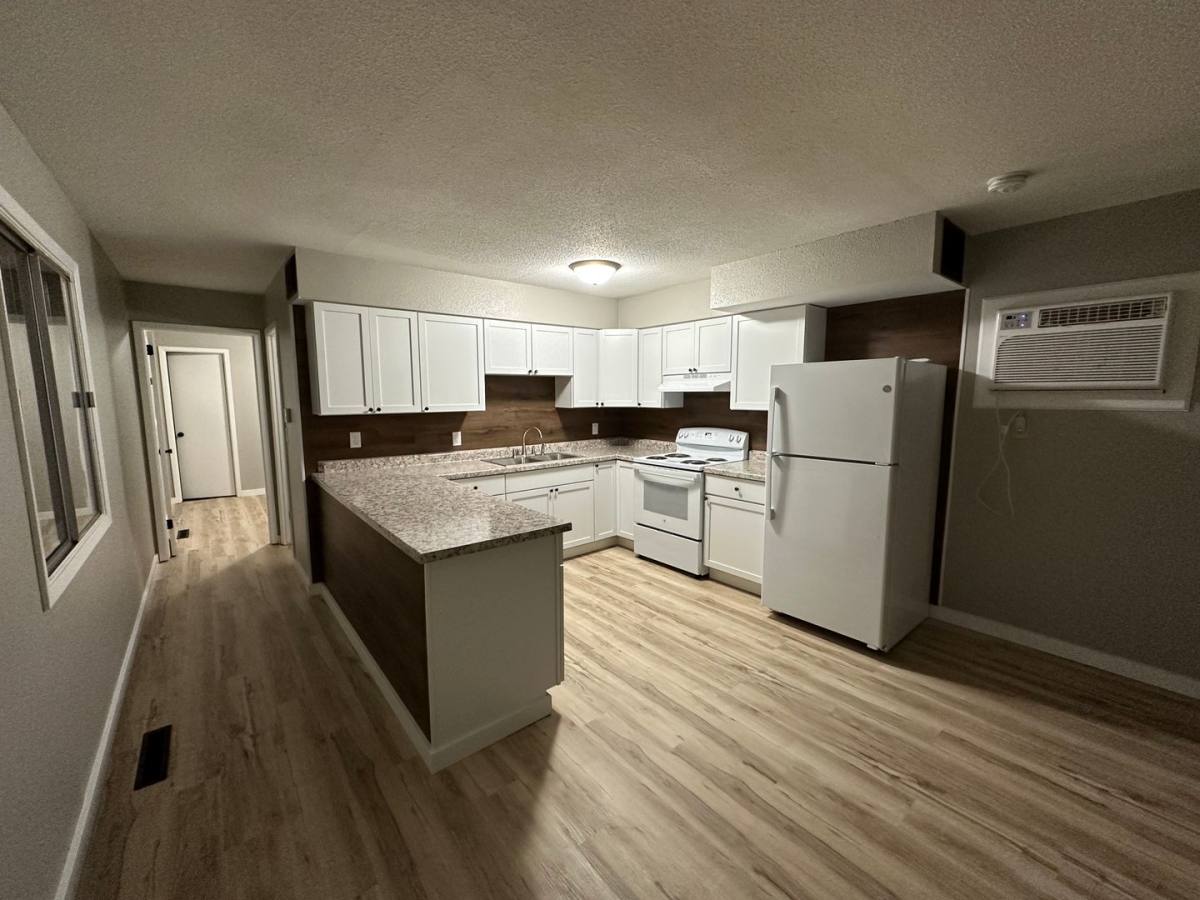 Apartment for rent at 322 S Washington St, Hudson, IA 50643