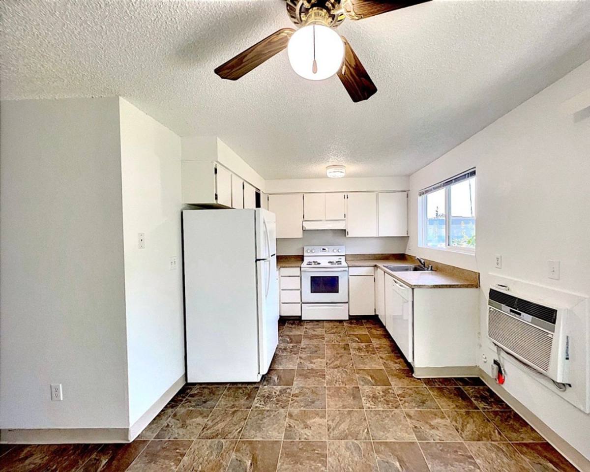 Apartment for rent at 2524 W Sylvester St, Pasco, WA 99301