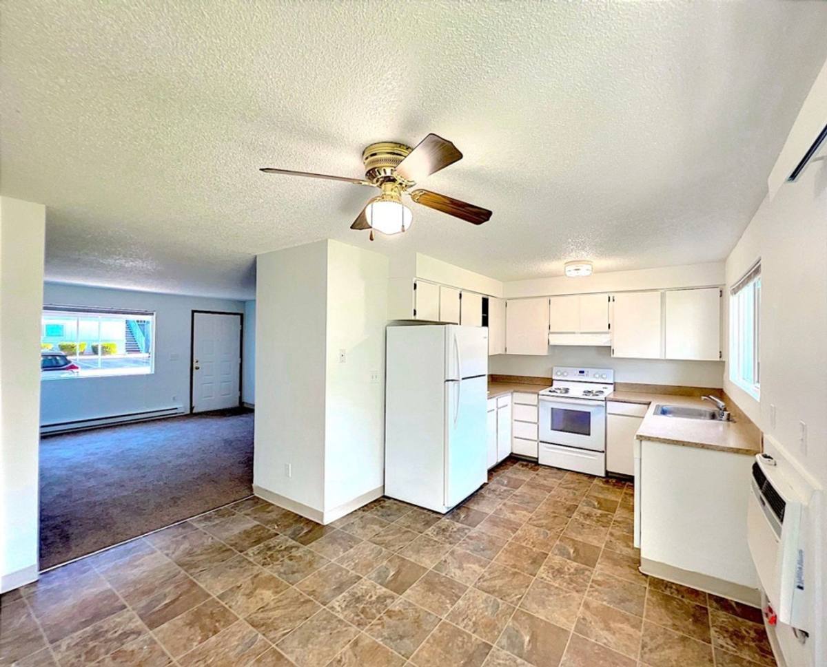 Apartment for rent at 2524 W Sylvester St, Pasco, WA 99301