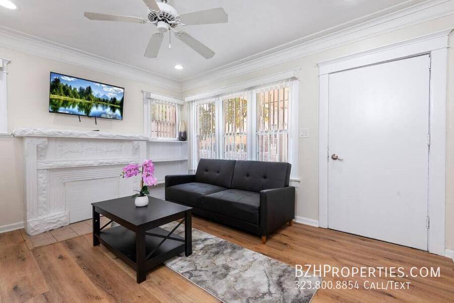 Apartment for rent at 1165 W 38th St #2A, Los Angeles, CA 90037