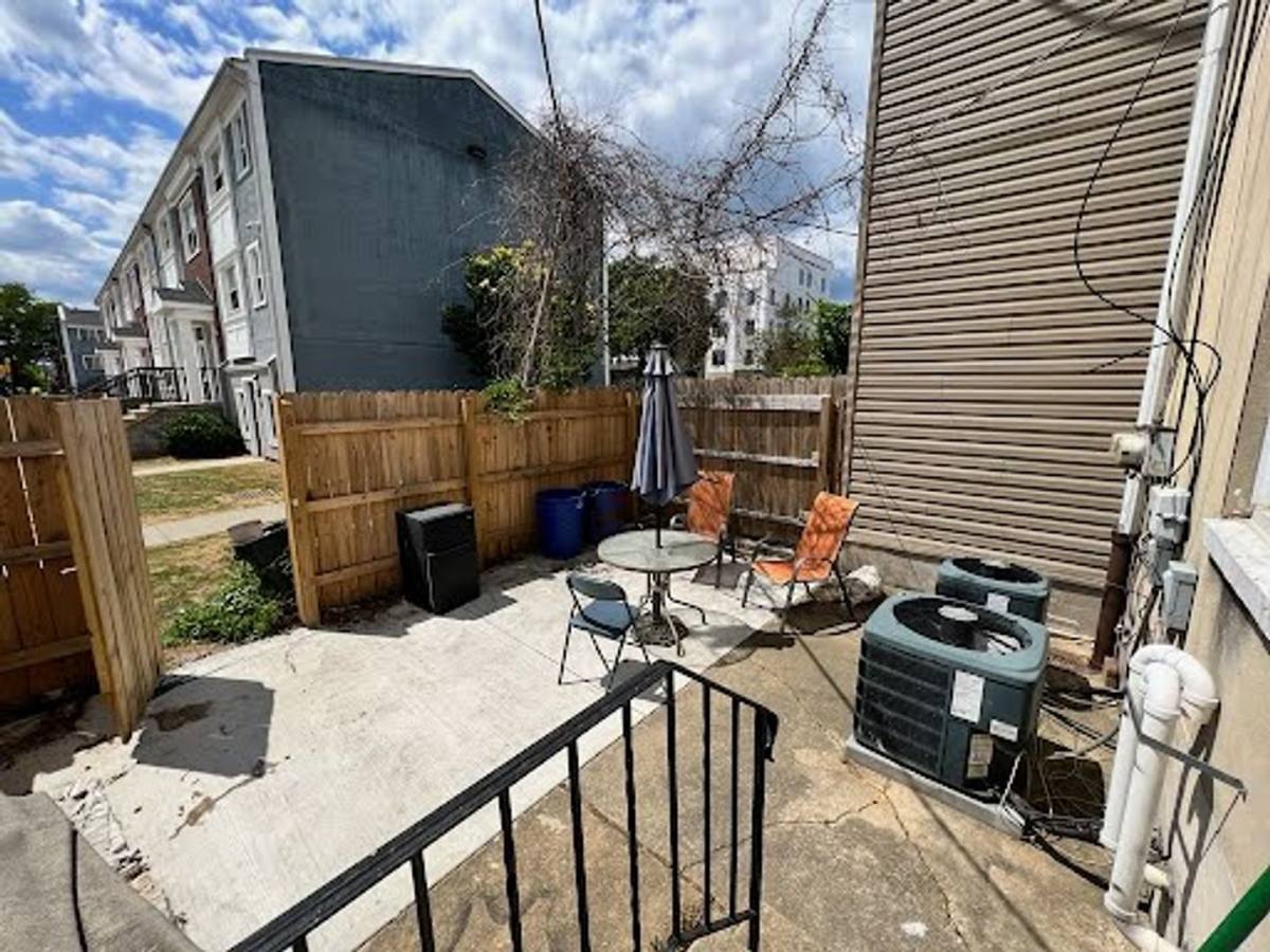 Apartment for rent at 648 N 33rd St, Philadelphia, PA 19104