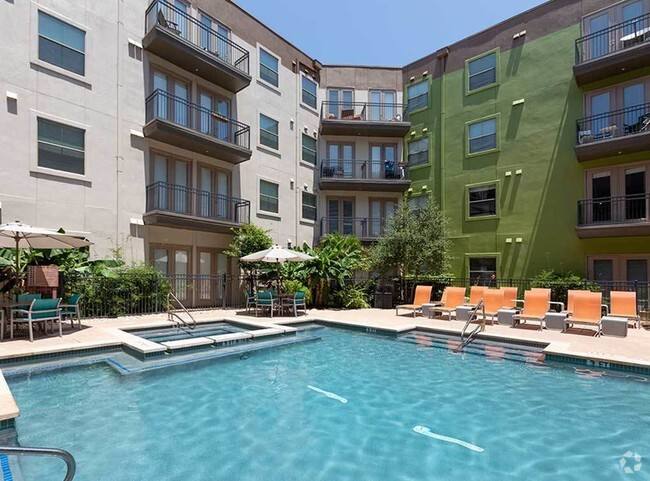 Apartment for rent at 13501 Lyndhurst St, Austin, TX 78717