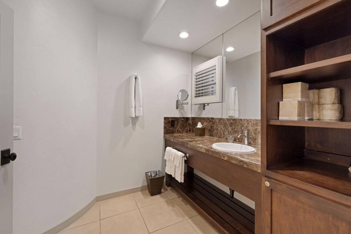 Apartment for rent at 1279 Woodhaven Lane, Lodi, CA 95242