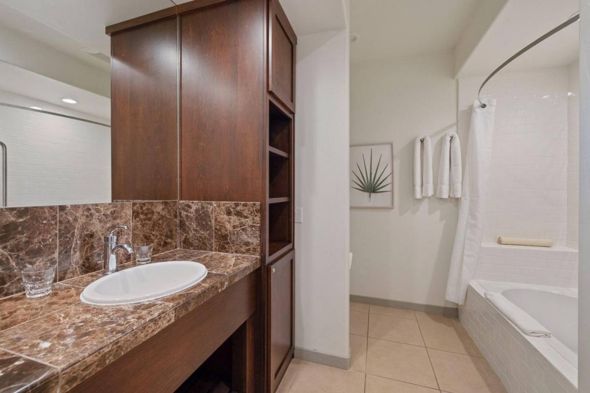 Apartment for rent at 1279 Woodhaven Lane, Lodi, CA 95242