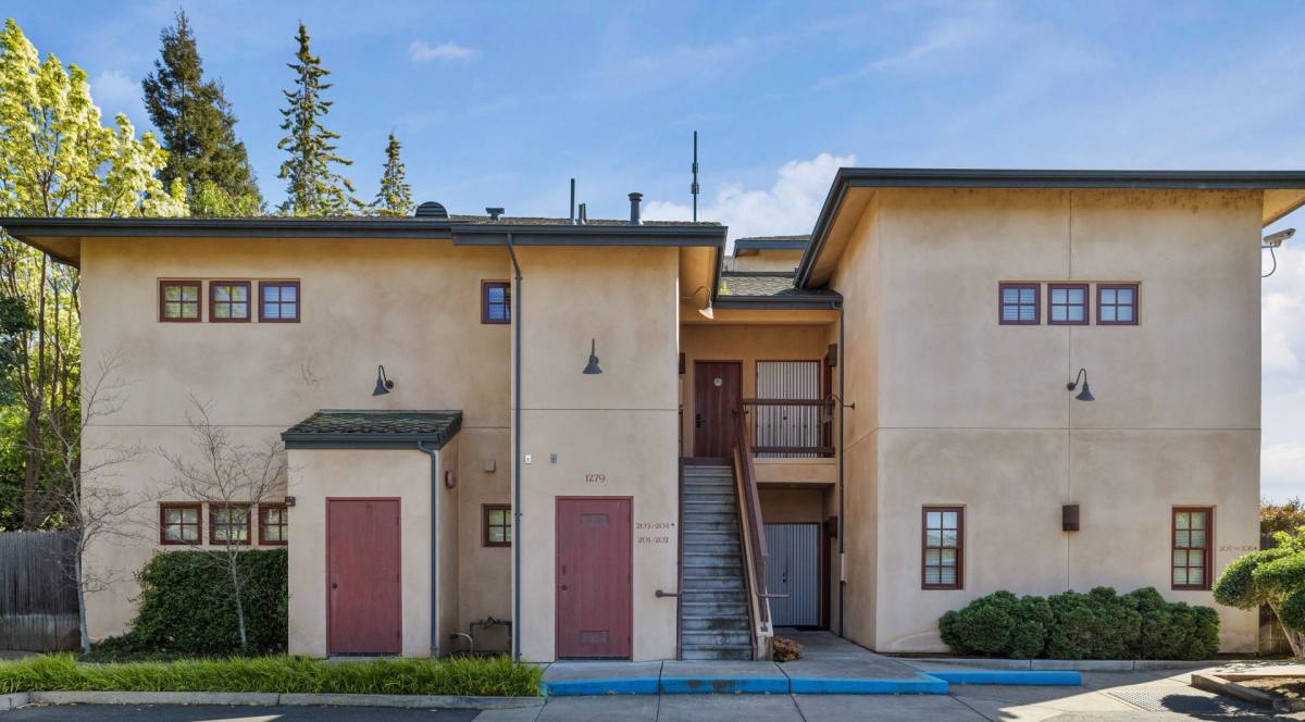 Apartment for rent at 1279 Woodhaven Lane, Lodi, CA 95242