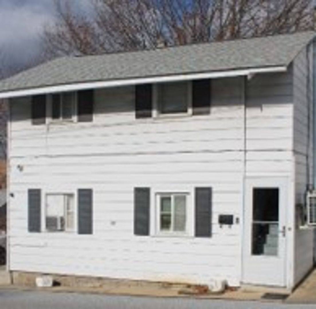 House for rent at 28B Maple St, Dallastown, PA 17313