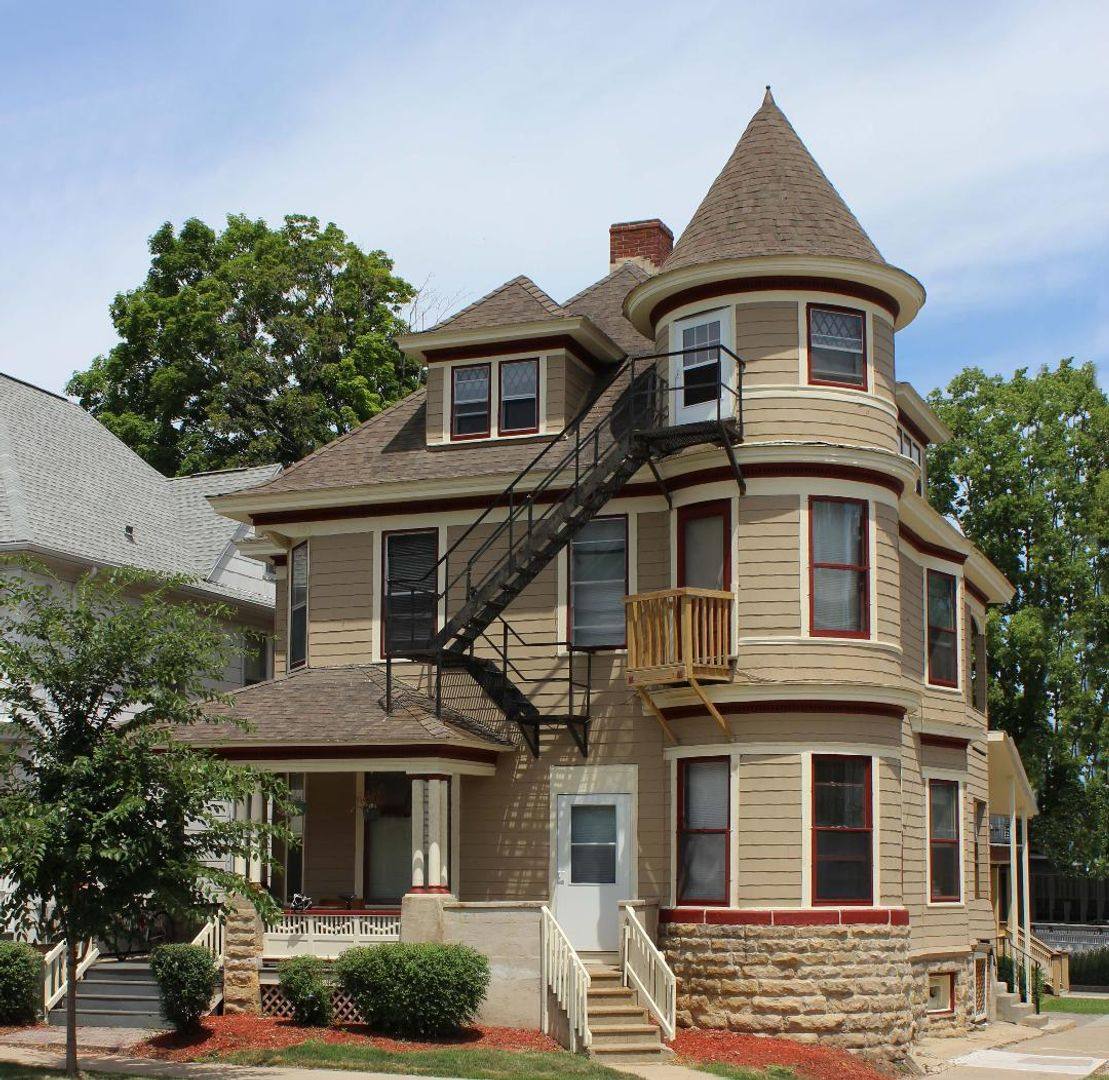 Apartment for rent at 301 N Pinckney St, Madison, WI 53703