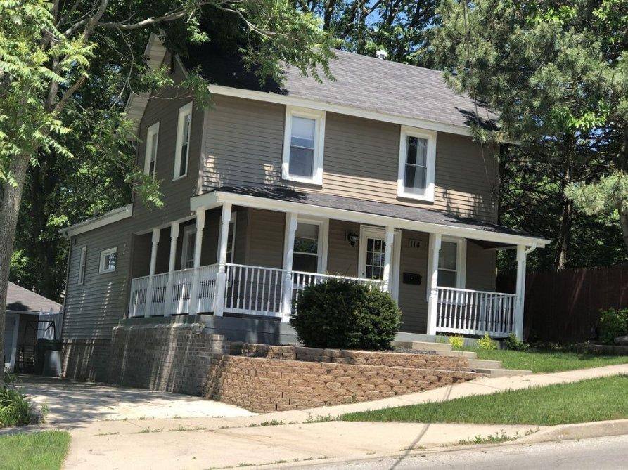 House for rent at 114 E 13th St, Lockport, IL 60441