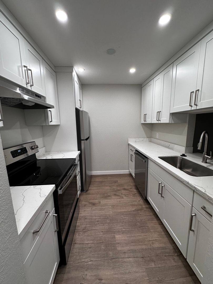 Apartment for rent at 12509 35th Ave NE, Seattle, WA 98125