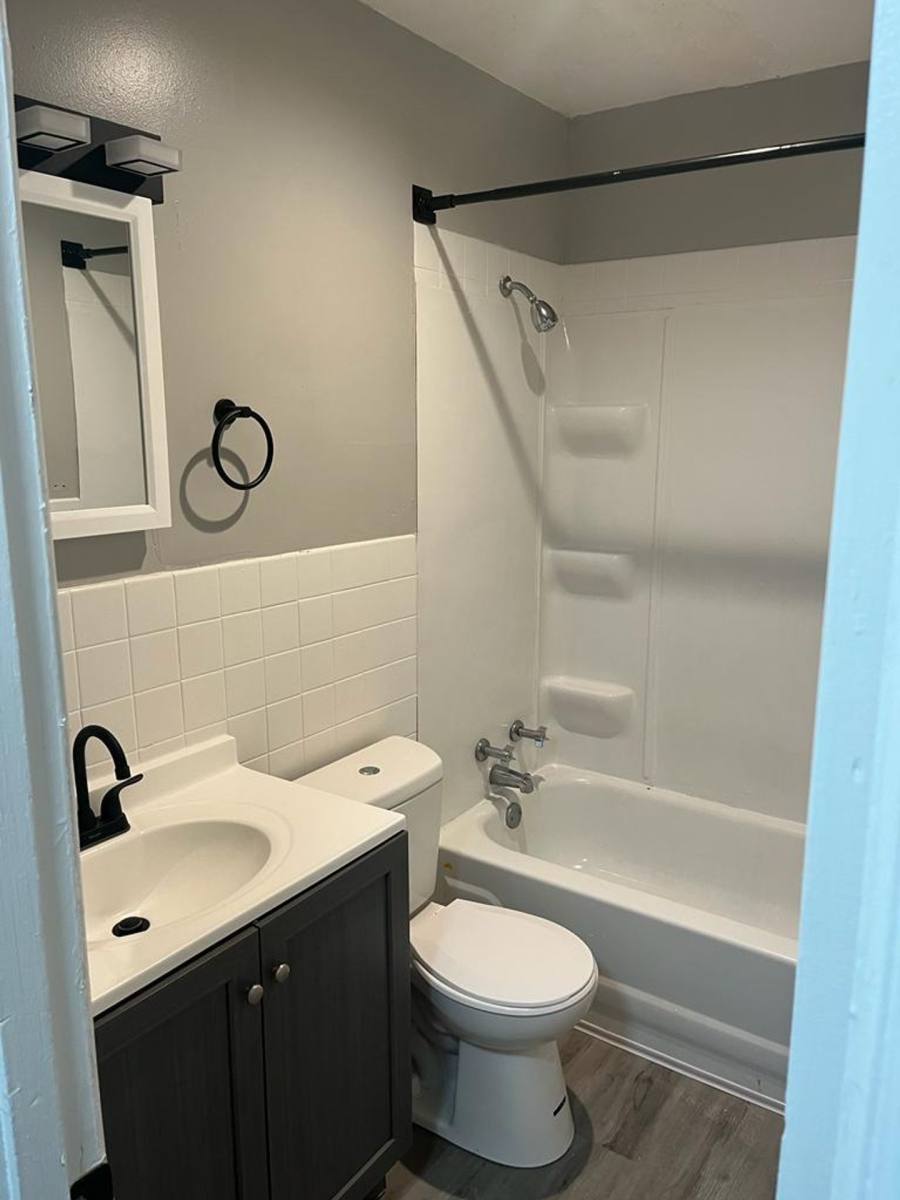 Apartment for rent at 1935 W 40th St, Davenport, IA 52806