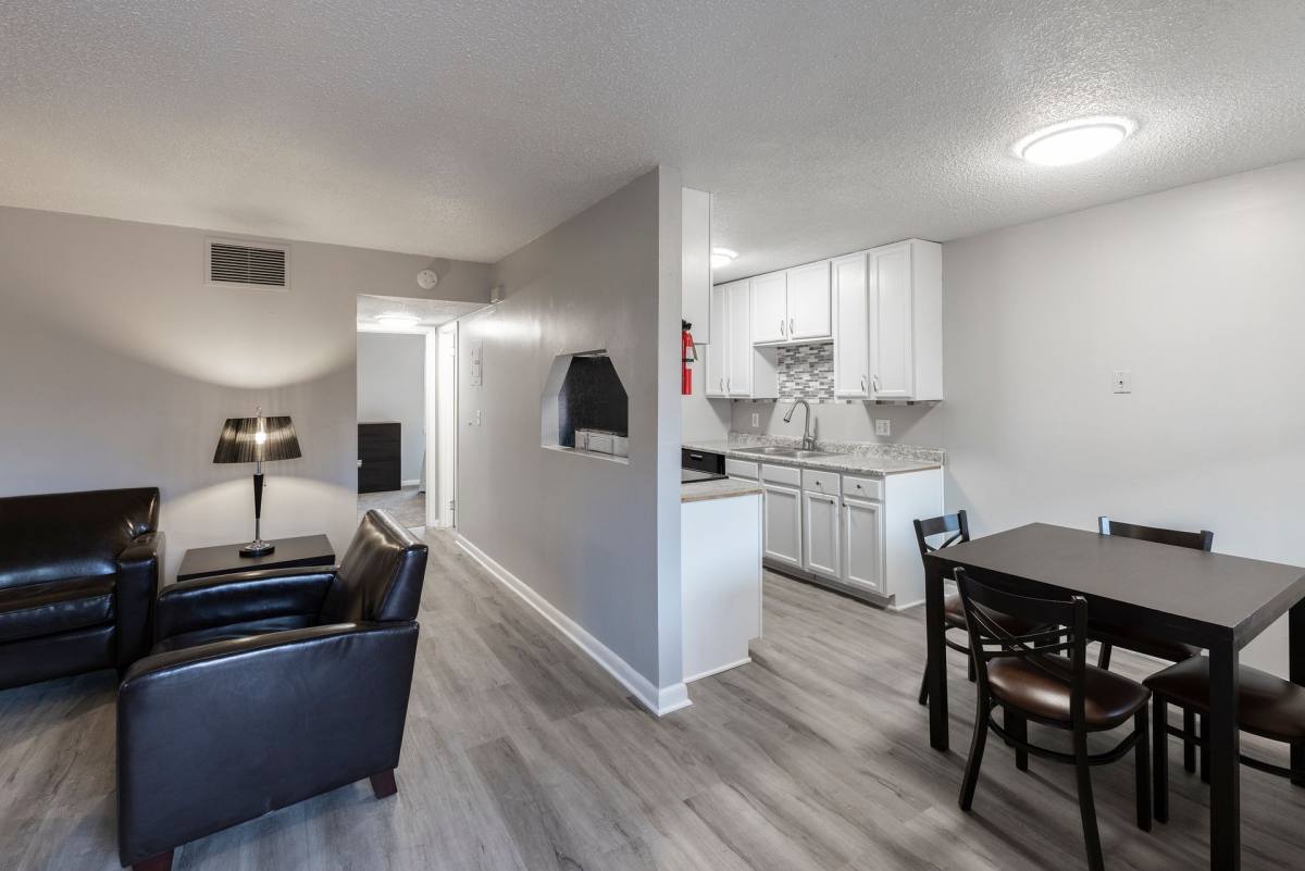 Apartment for rent at 1935 W 40th St, Davenport, IA 52806