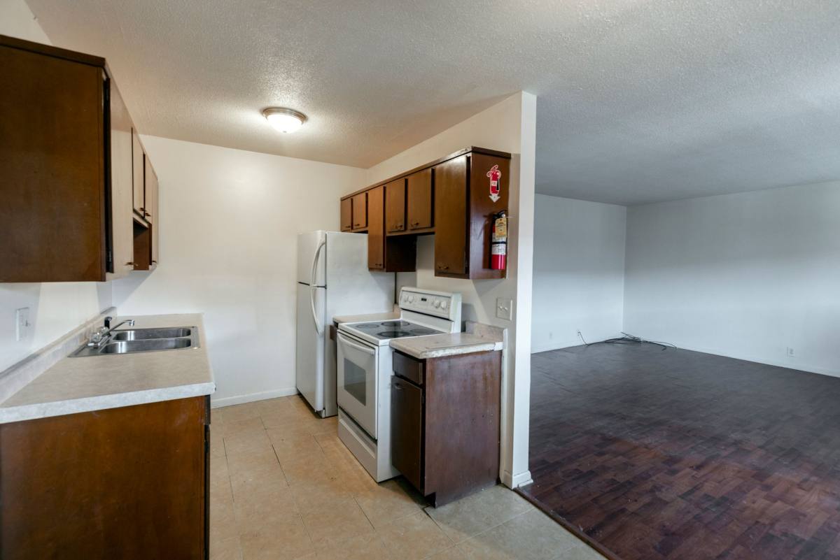 Apartment for rent at 1935 W 40th St, Davenport, IA 52806