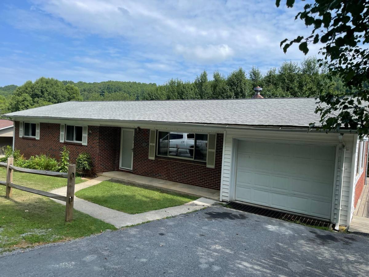 Apartment for rent at 312 Clint Norris, Boone, NC 28607