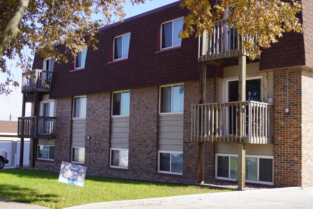 Apartment for rent at 304 S Conklin Ave, Sioux Falls, SD 57103