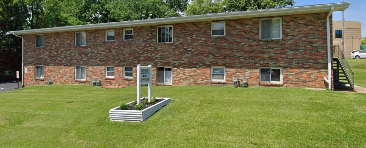 Apartment for rent at 911 Ashland Rd, Columbia, MO 65201