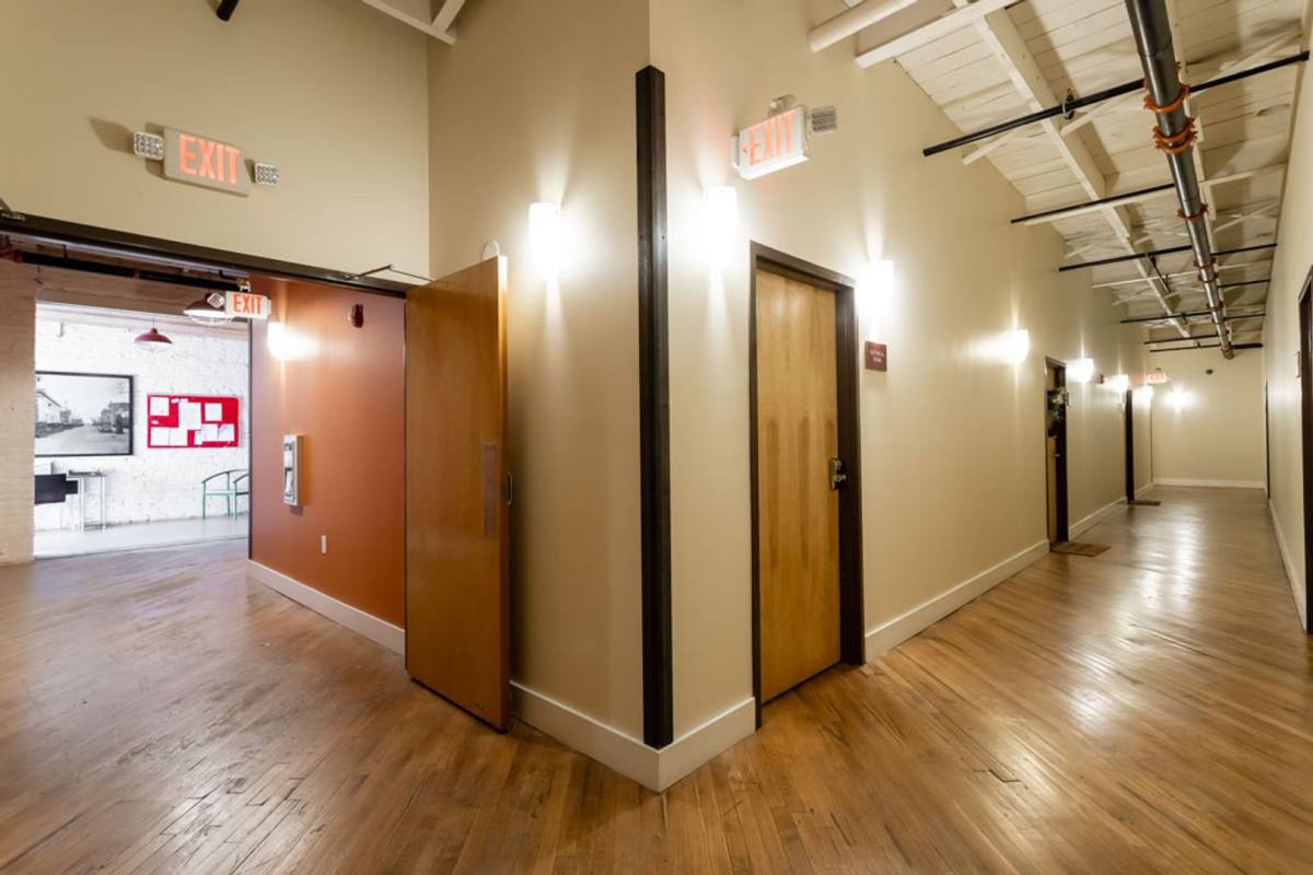 Apartment for rent at 412 Jackson St, Bedford, VA 24523