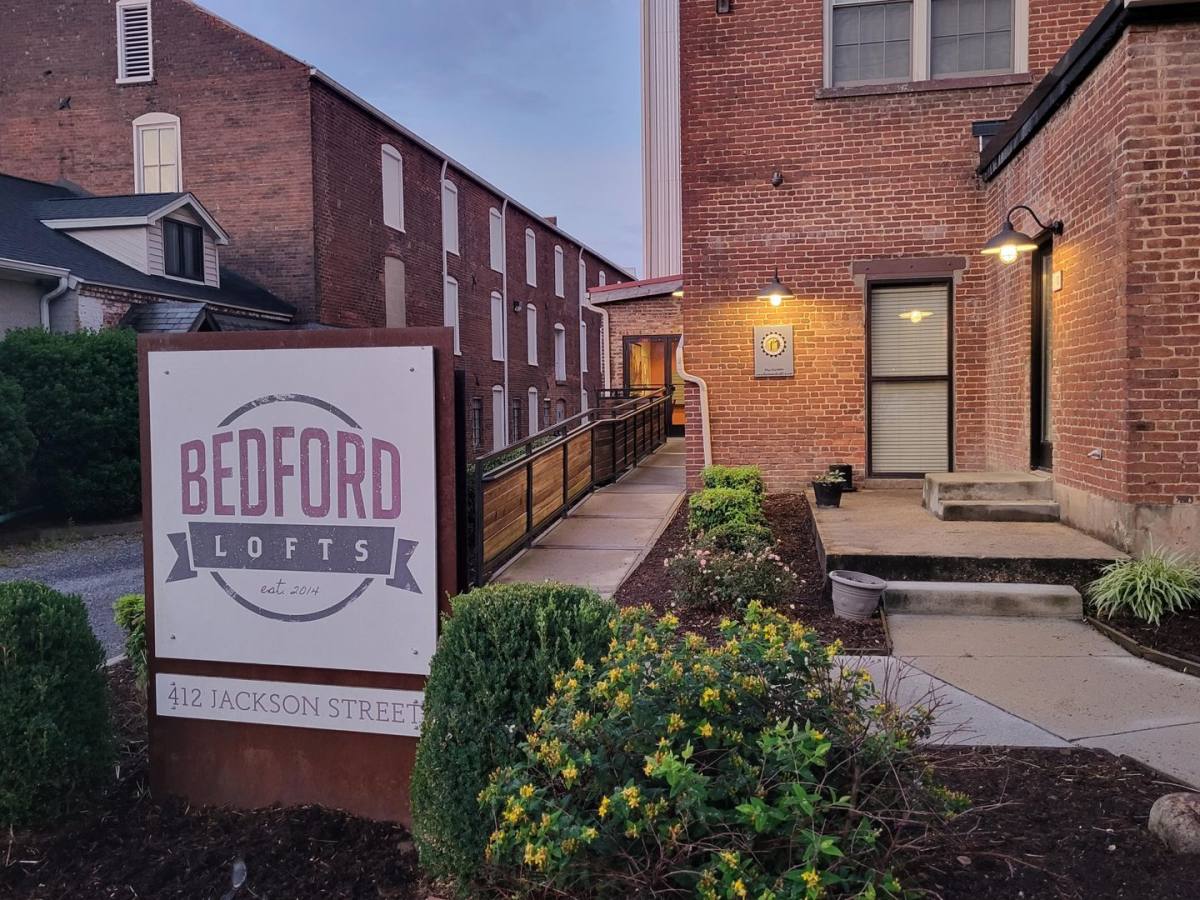 Apartment for rent at 412 Jackson St, Bedford, VA 24523