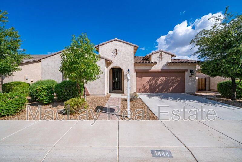 House for rent at 1444 E Kingbird Dr, Gilbert, AZ 85297