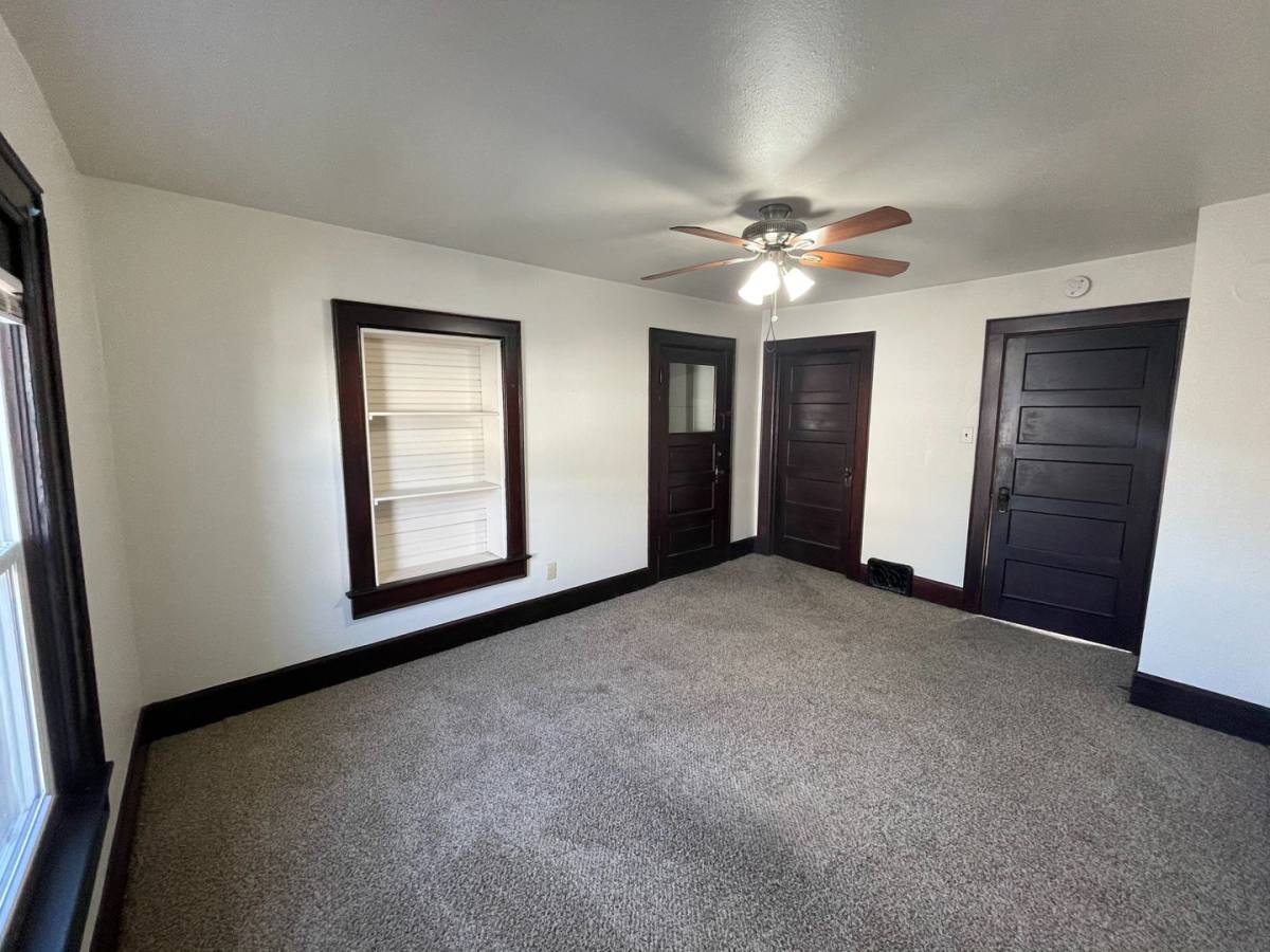 Apartment for rent at 715 Pine St, Green Bay, WI 54301