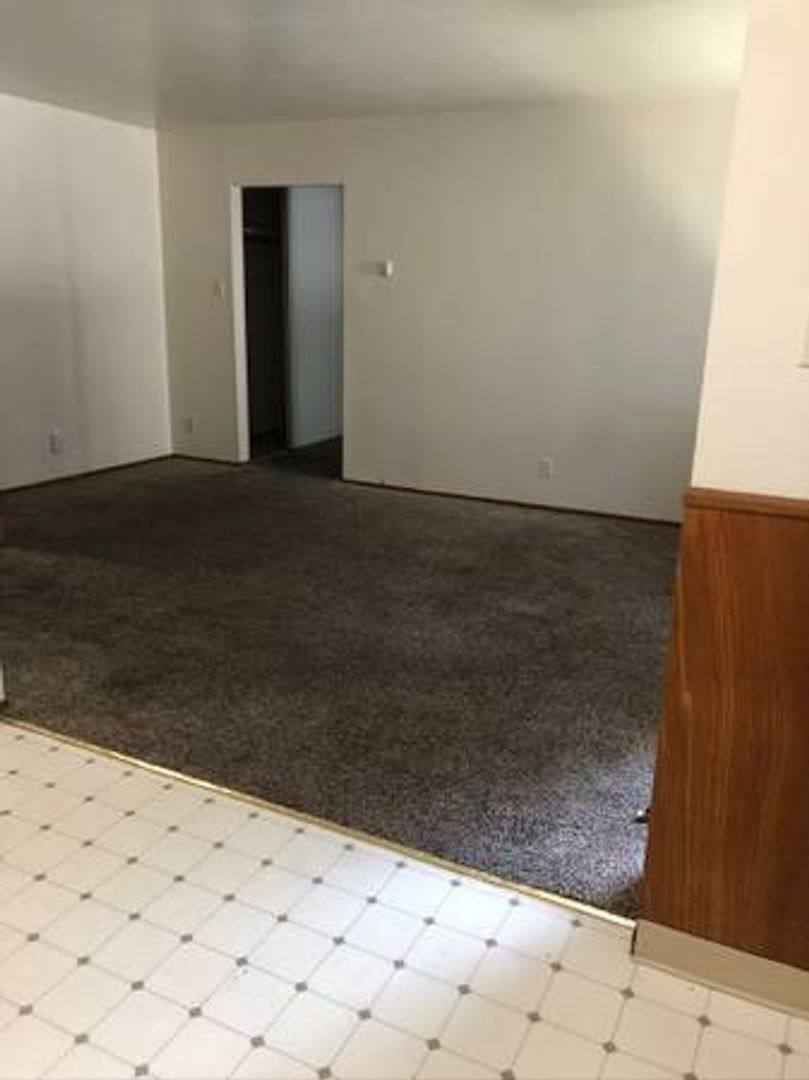 Apartment for rent at 2540 Benvenue Ave, Berkeley, CA 94704