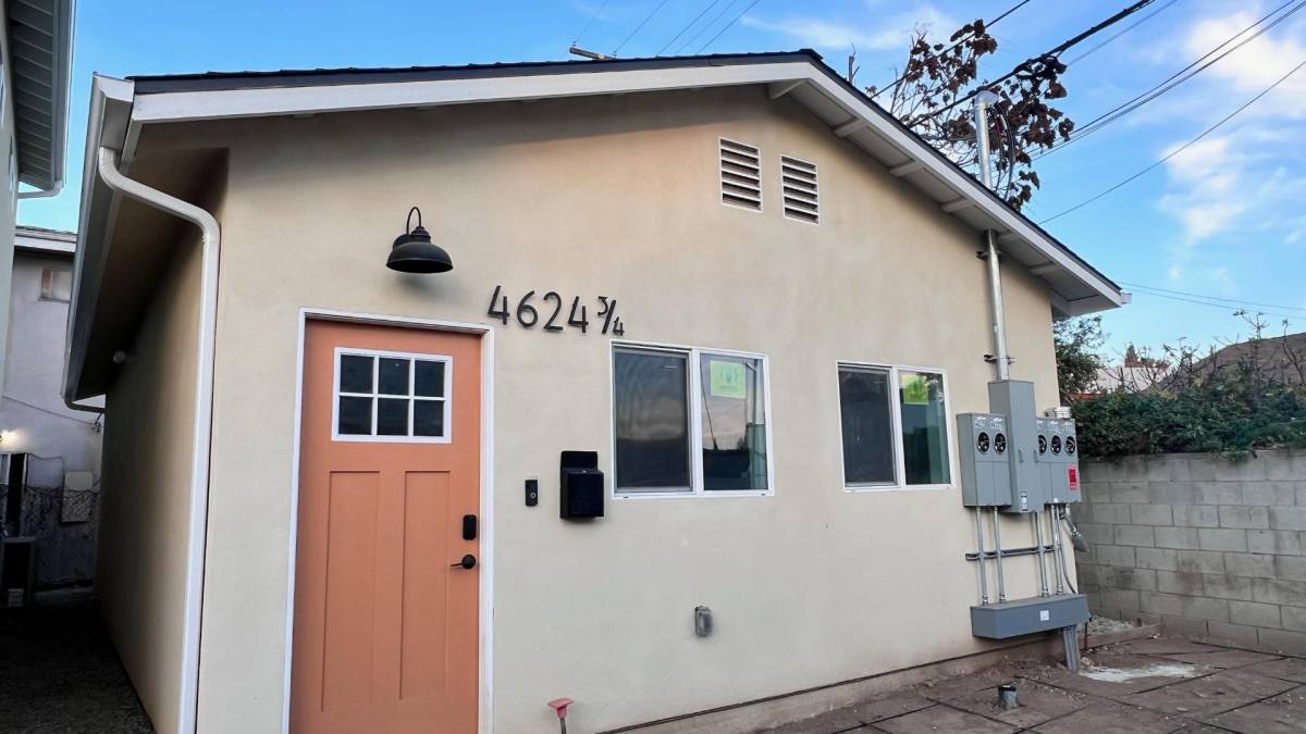Apartment for rent at 4624 3 4 Eagle Rock Blvd, Los Angeles, CA 90041