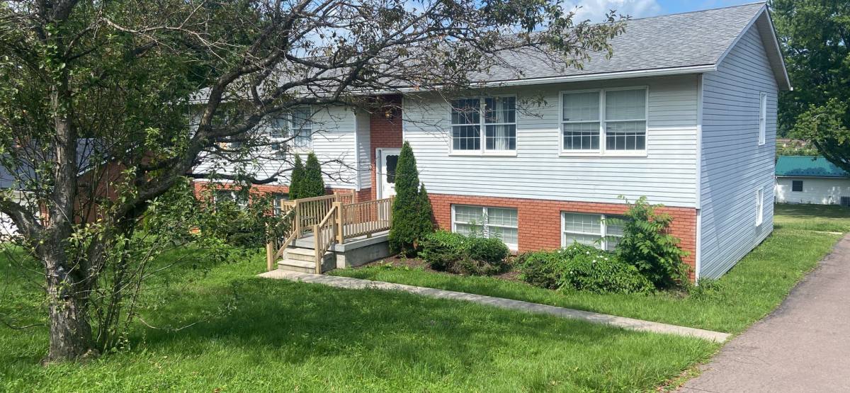 Apartment for rent at 101 Wright St, Frostburg, MD 21532