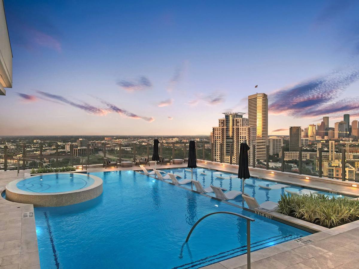 Apartment for rent at 810 Buffalo Pk Dr, Houston, TX 77019