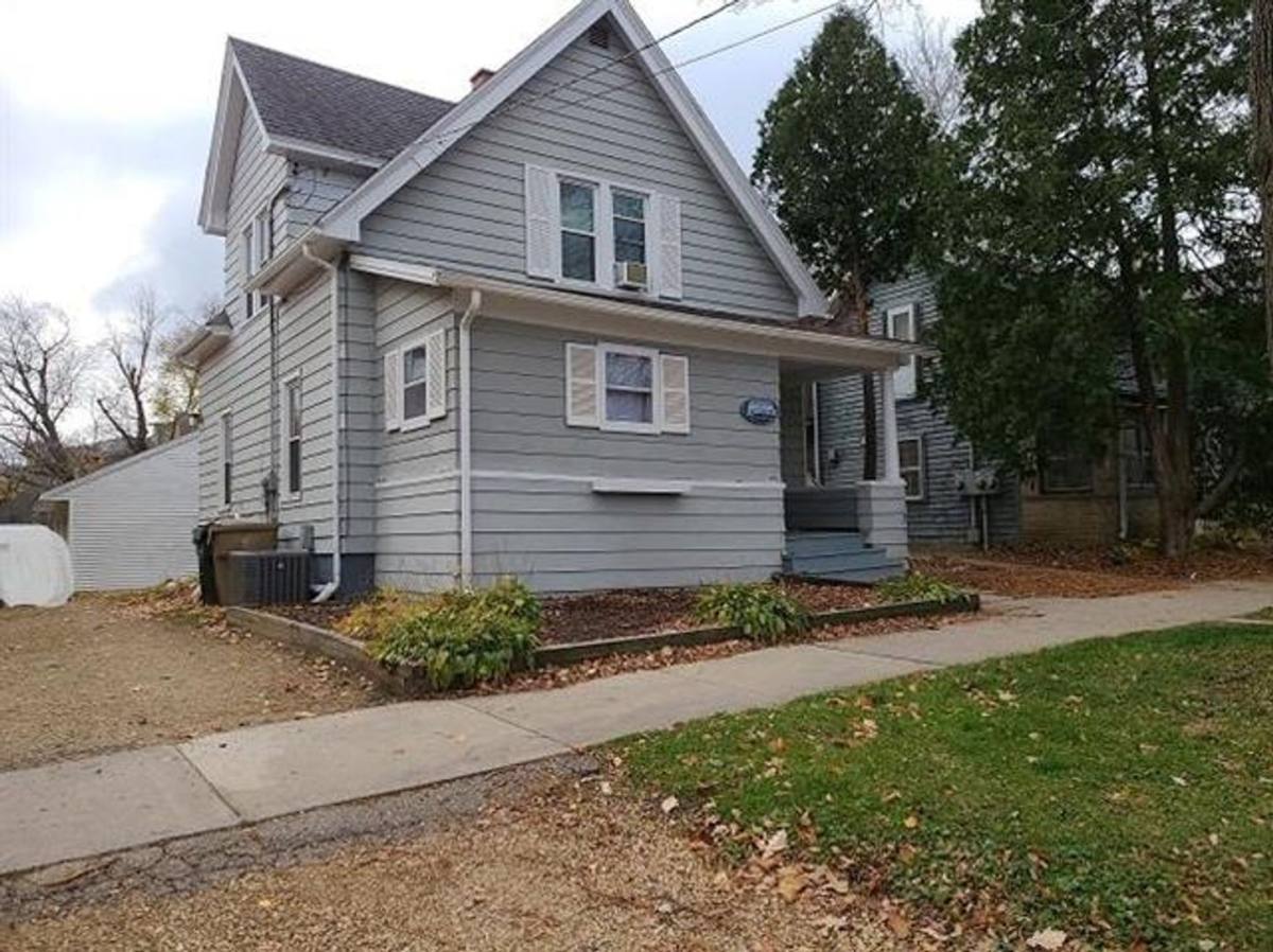 House for rent at 927 Drake St, Madison, WI 53715