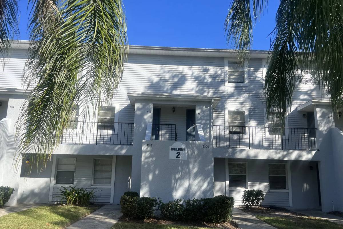 Townhouse for rent at 7115 E Bank Dr #203, Tampa, FL 33617