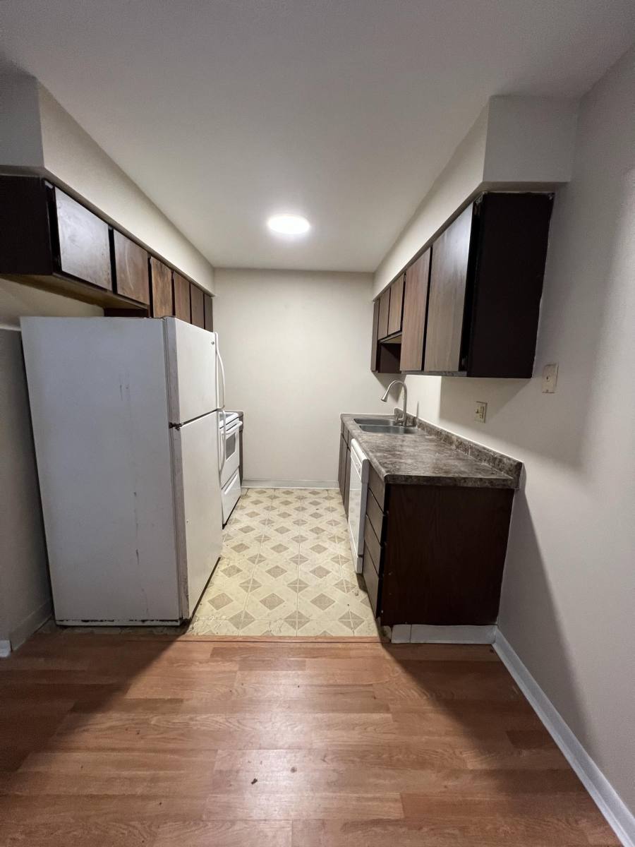 Apartment for rent at 110 E Grove Ave #L, Michigan Center, MI 49254