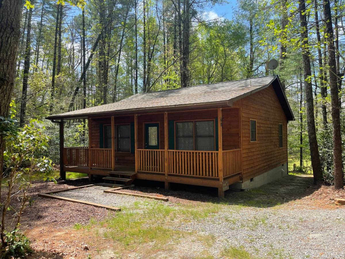 House for rent at 60 Pine Thicket Lane, Brevard, NC 28712