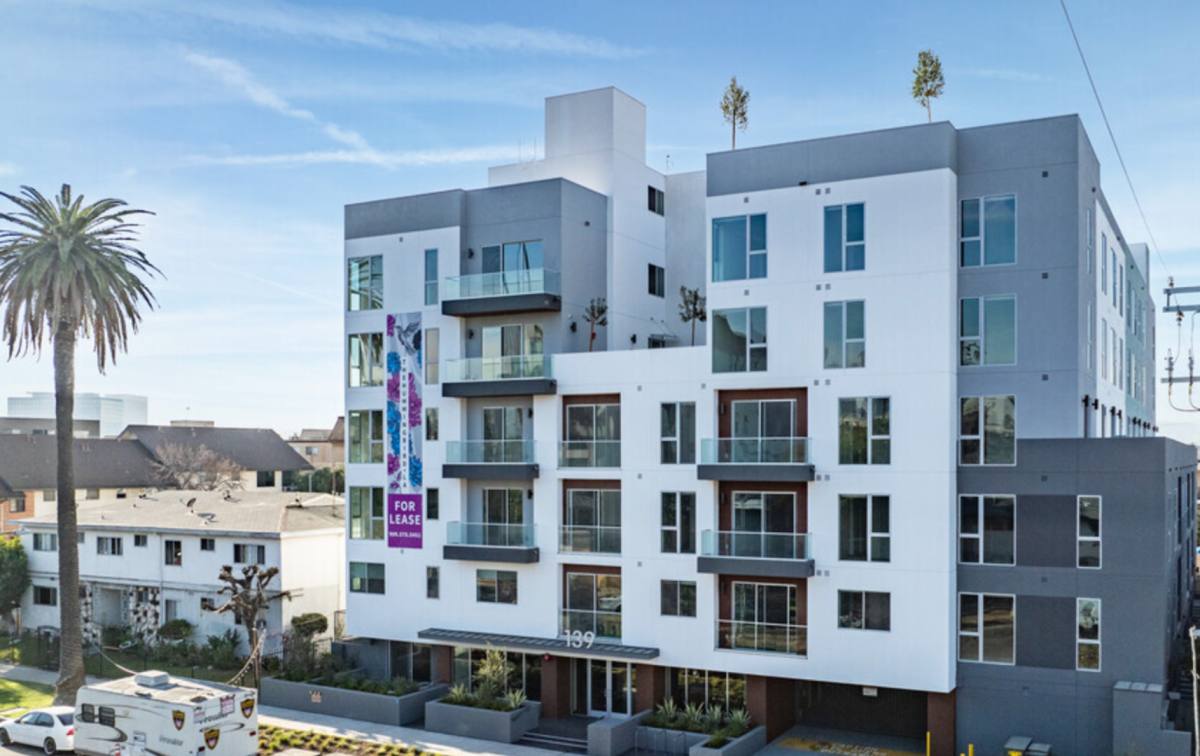 Apartment for rent at 139 S Occidental Blvd, Los Angeles, CA 90057