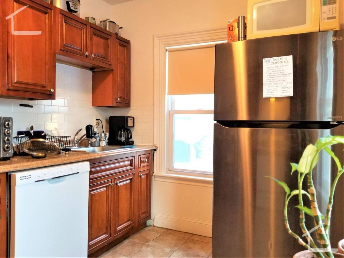 Apartment for rent at 27 Pratt St #2F, Allston, MA 02134