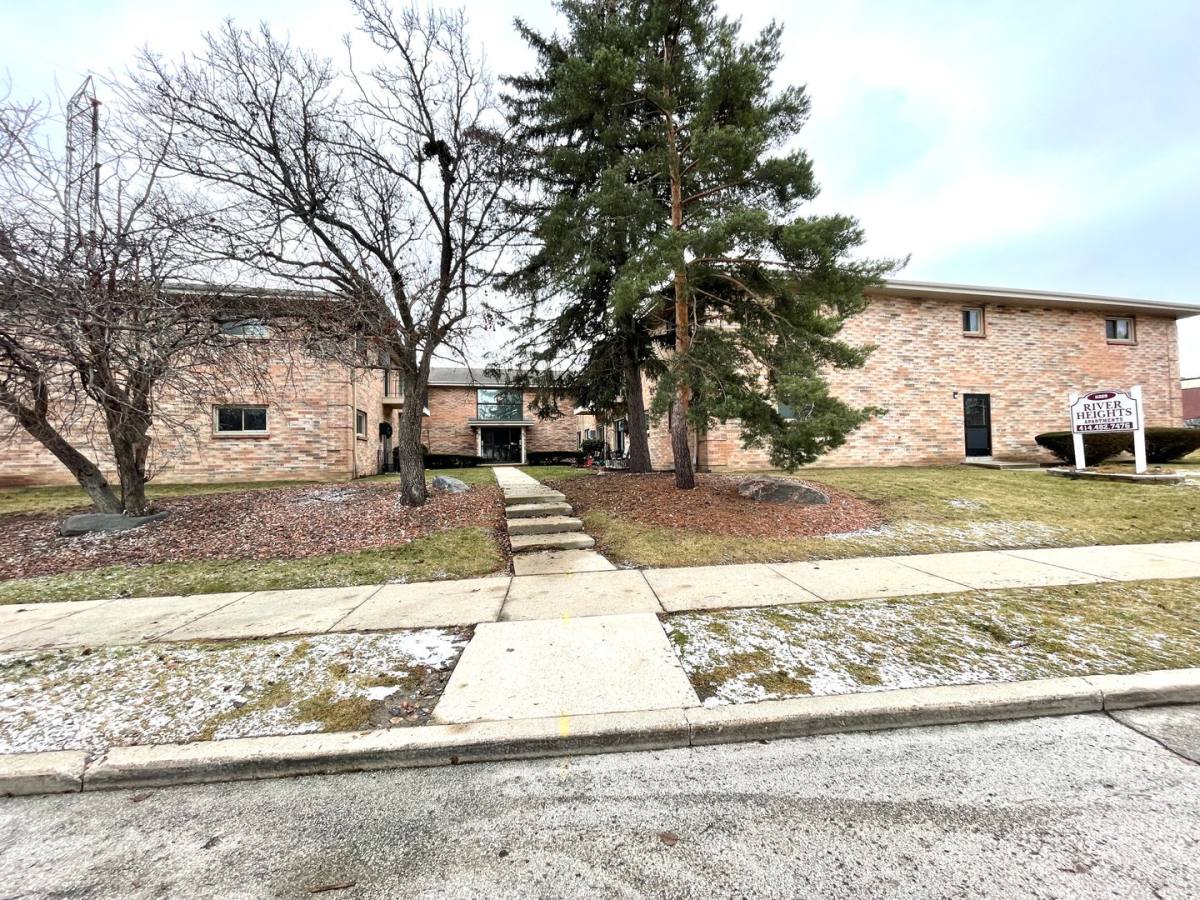 Apartment for rent at 11229 W National Ave, Milwaukee, WI 53227
