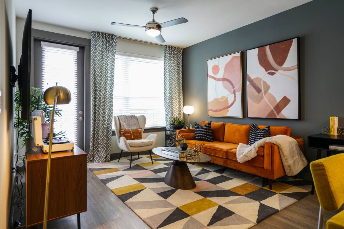Apartment for rent at 5313 Manor Rd, Austin, TX 78723