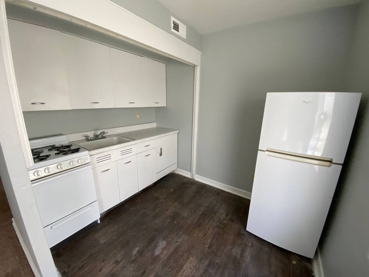 Apartment for rent at 1203 E 11th St, Davenport, IA 52803