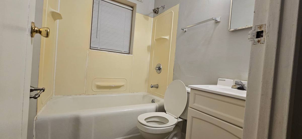 Apartment for rent at 1203 E 11th St, Davenport, IA 52803