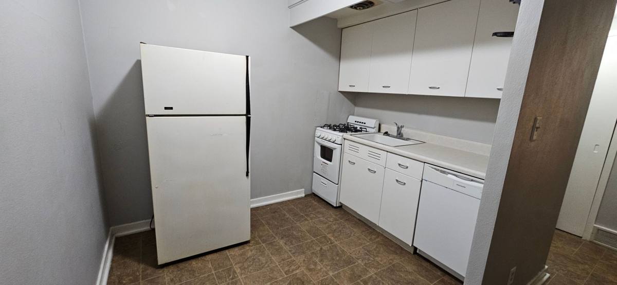 Apartment for rent at 1203 E 11th St, Davenport, IA 52803