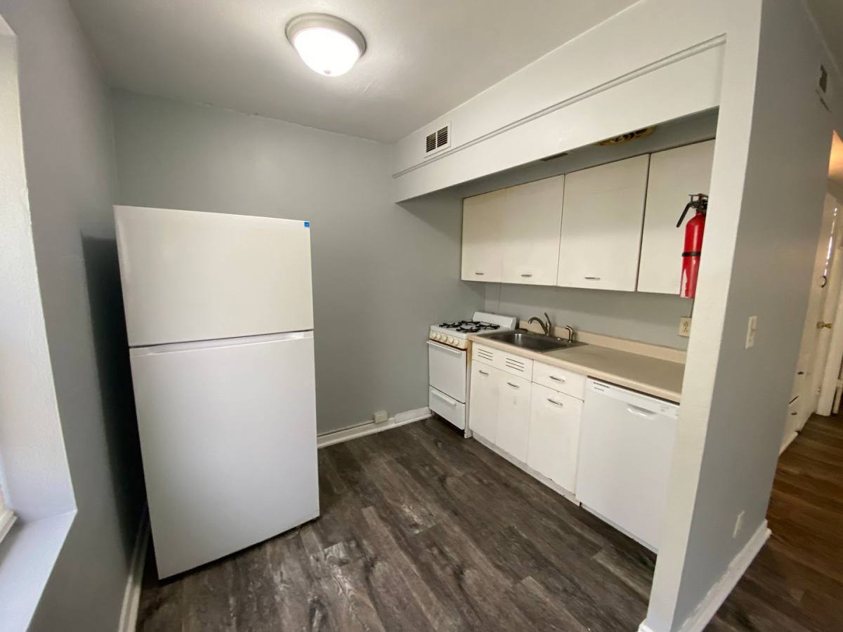 Apartment for rent at 1203 E 11th St, Davenport, IA 52803