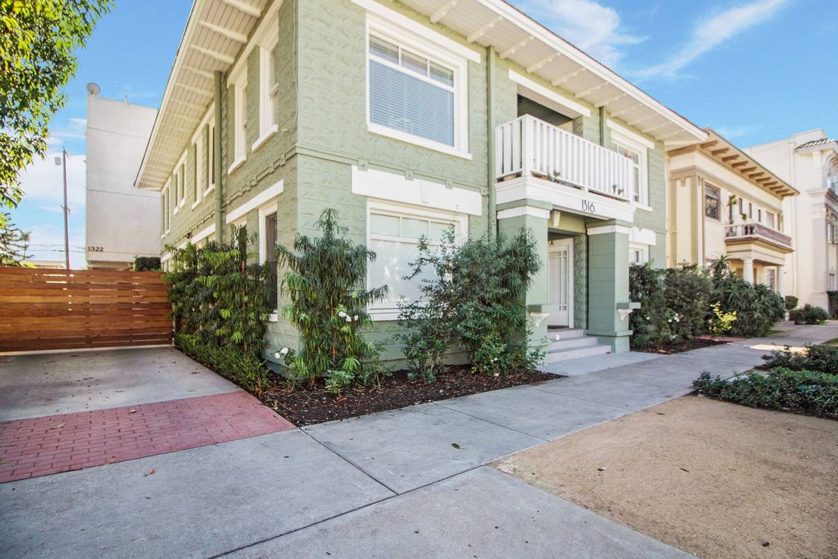 Apartment for rent at 1316-1322 E 3rd St, Long Beach, CA 90802