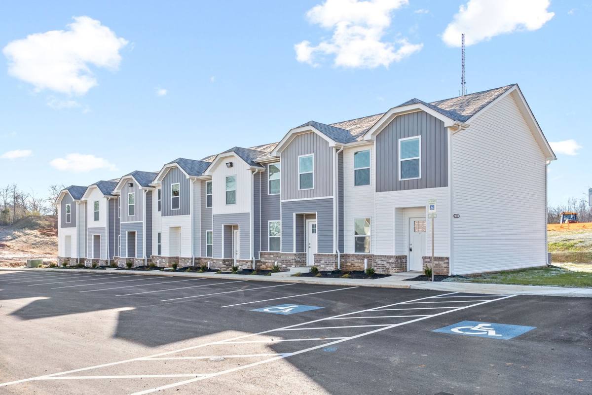 Apartment for rent at 919 Martin St, Clarksville, TN 37040