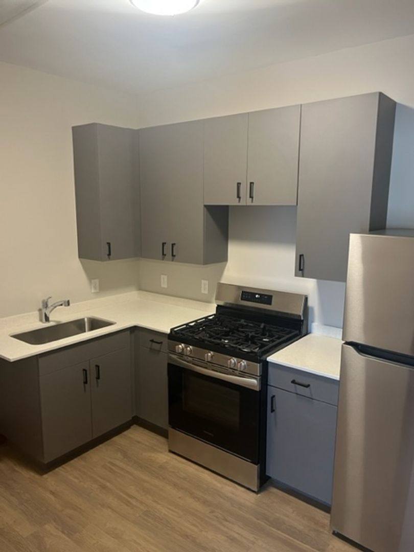 Apartment for rent at 411 12th Ave SE, Minneapolis, MN 55414