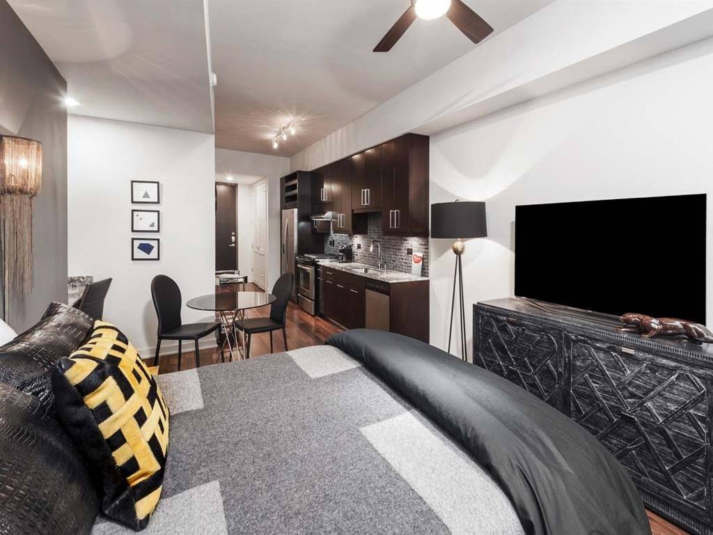 Apartment for rent at 313 Bowie St, Austin, TX 78703