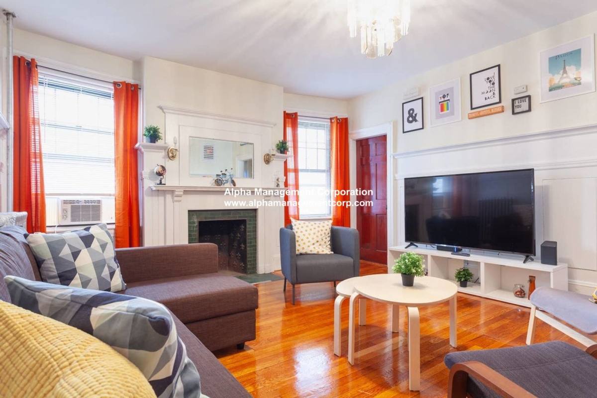Apartment for rent at 157D Everett St #1, Allston, MA 02134